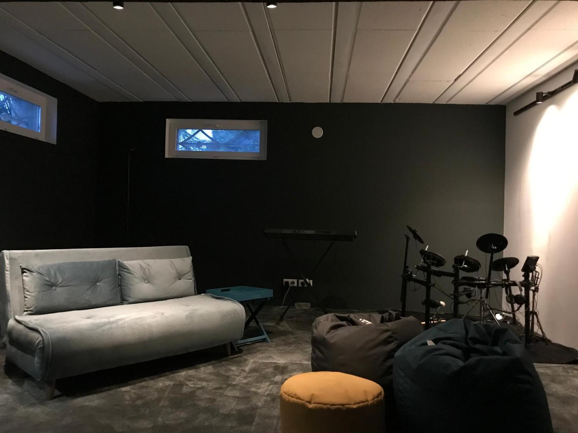 Adorable Maison Independante 30M2 Avec Piscine En Saison Cabris Rom bilde